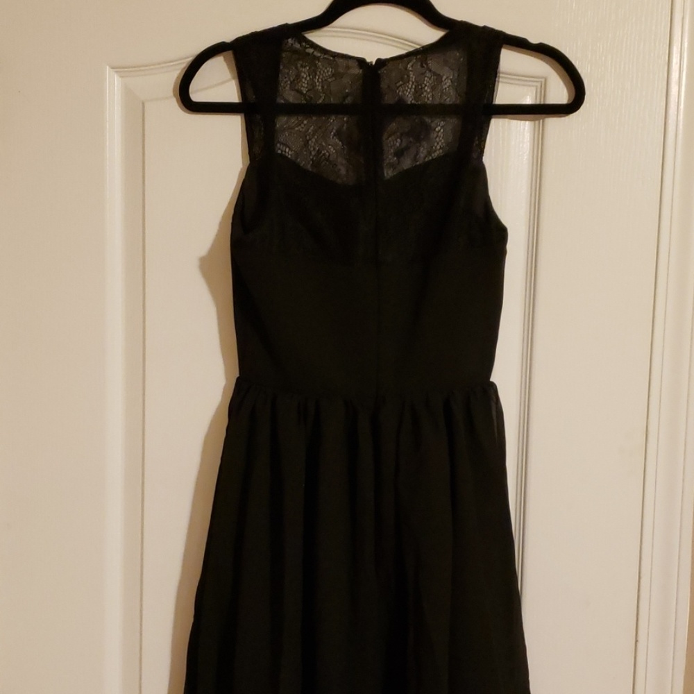 Formal Dress - Picture 2 of 3